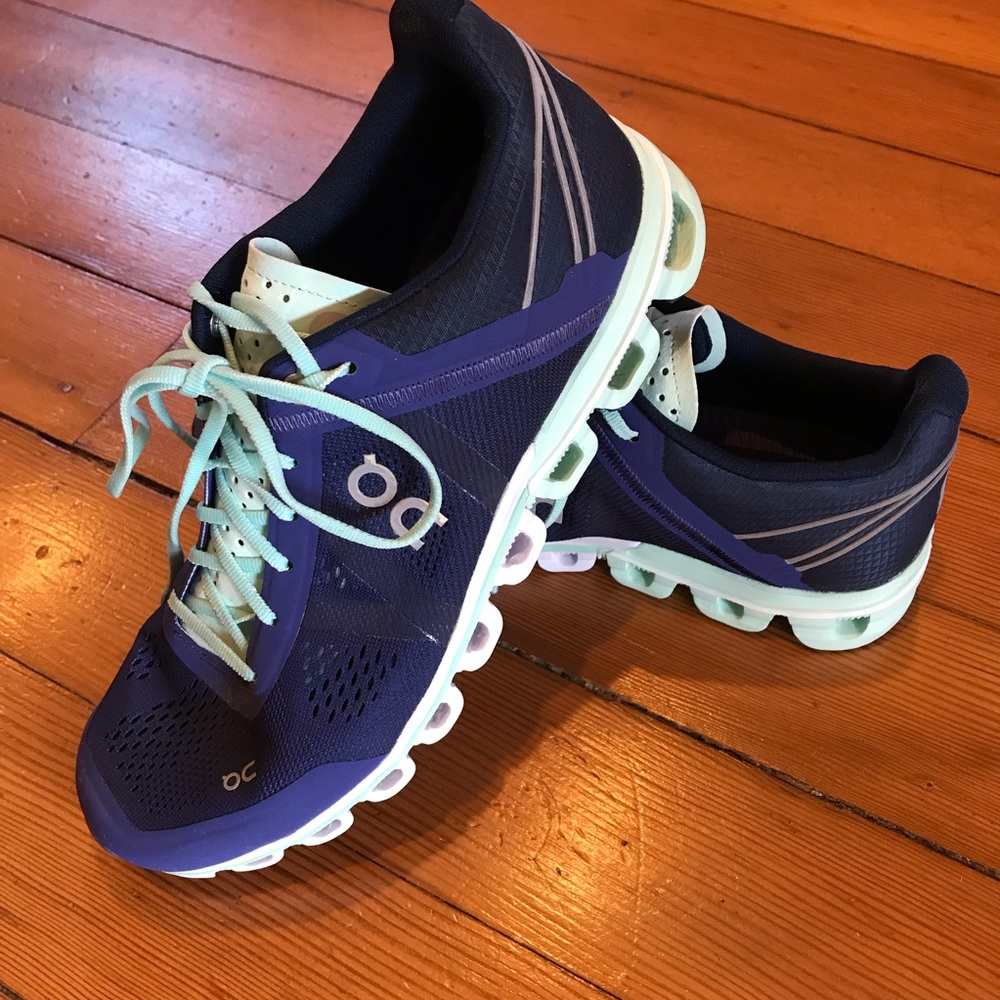 On Cloudflow running shoes